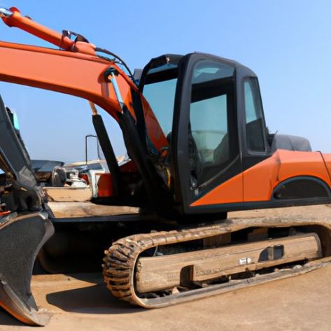 are being sold at of construction machinery low prices in China Popular machines Doosan DH60 used excavators