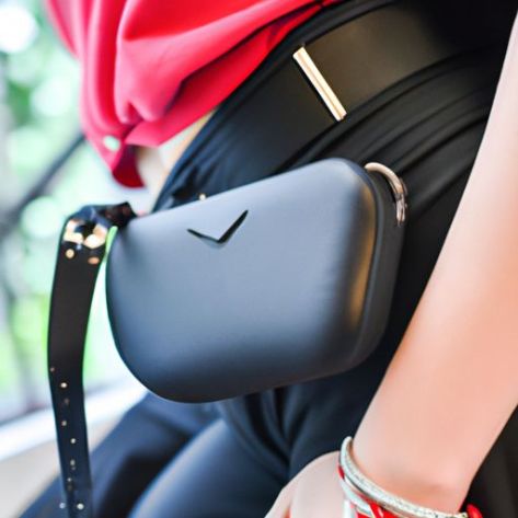 वाटरप्रूफ बेल्ट बैग फोन एडजस्टेबल स्ट्रैप पॉकेट लेदर फैनी पैक क्रॉसबॉडी मैसेंजर कमर बैग पैटर्न वाली पट्टियाँ महिलाओं के चेस्ट बैग