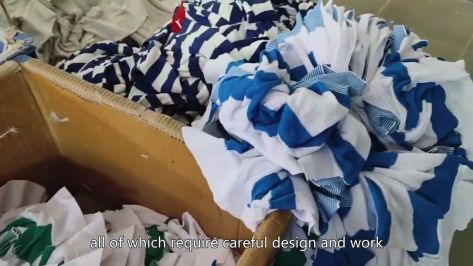 インドールの学生服メーカー、ブラウス・カーディガンの生産工場は中国